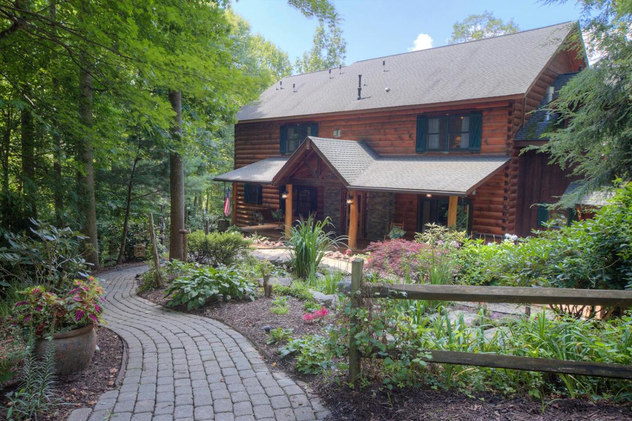 Lazy Bear Lodge Valle Crucis Exterior photo