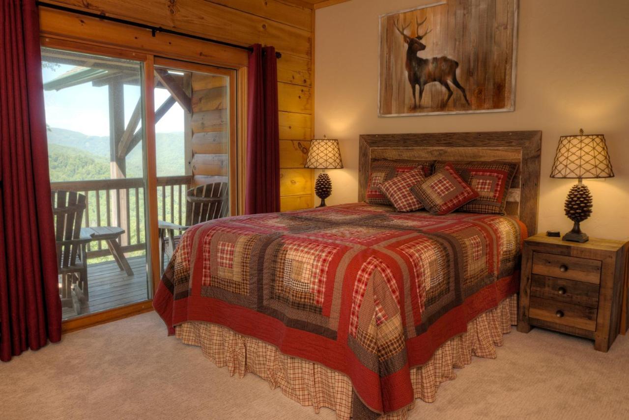 Lazy Bear Lodge Valle Crucis Exterior photo