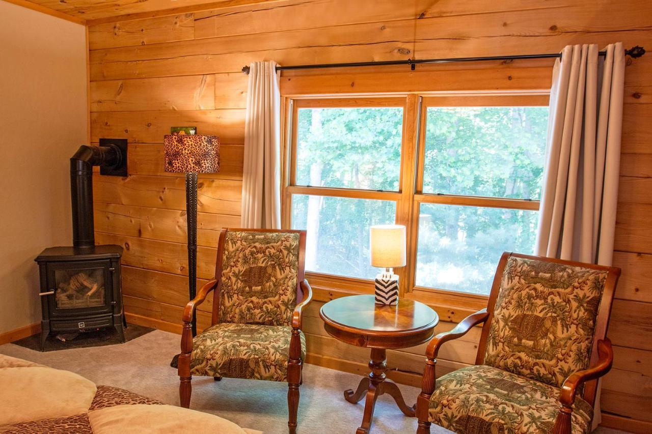 Lazy Bear Lodge Valle Crucis Exterior photo