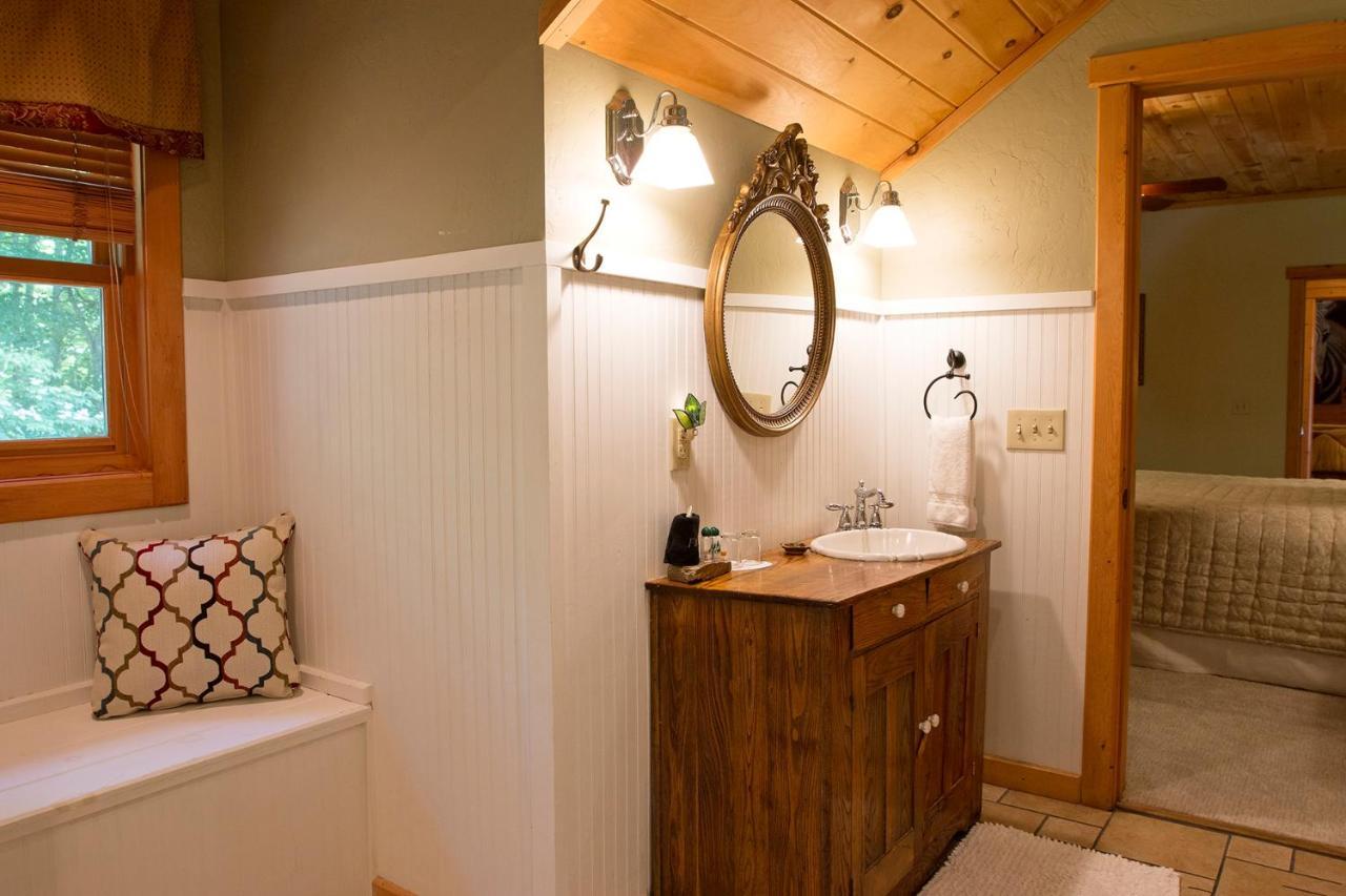 Lazy Bear Lodge Valle Crucis Exterior photo