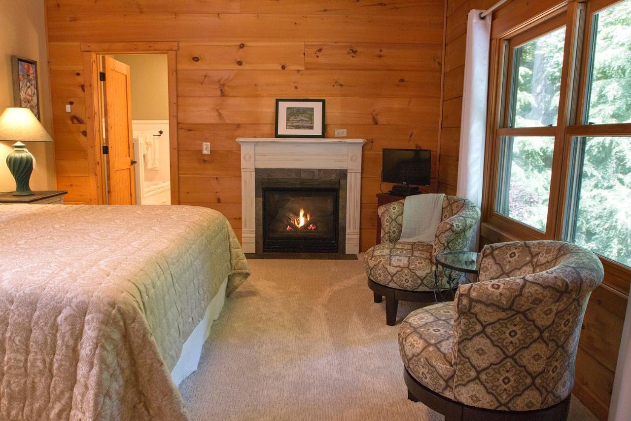 Lazy Bear Lodge Valle Crucis Exterior photo