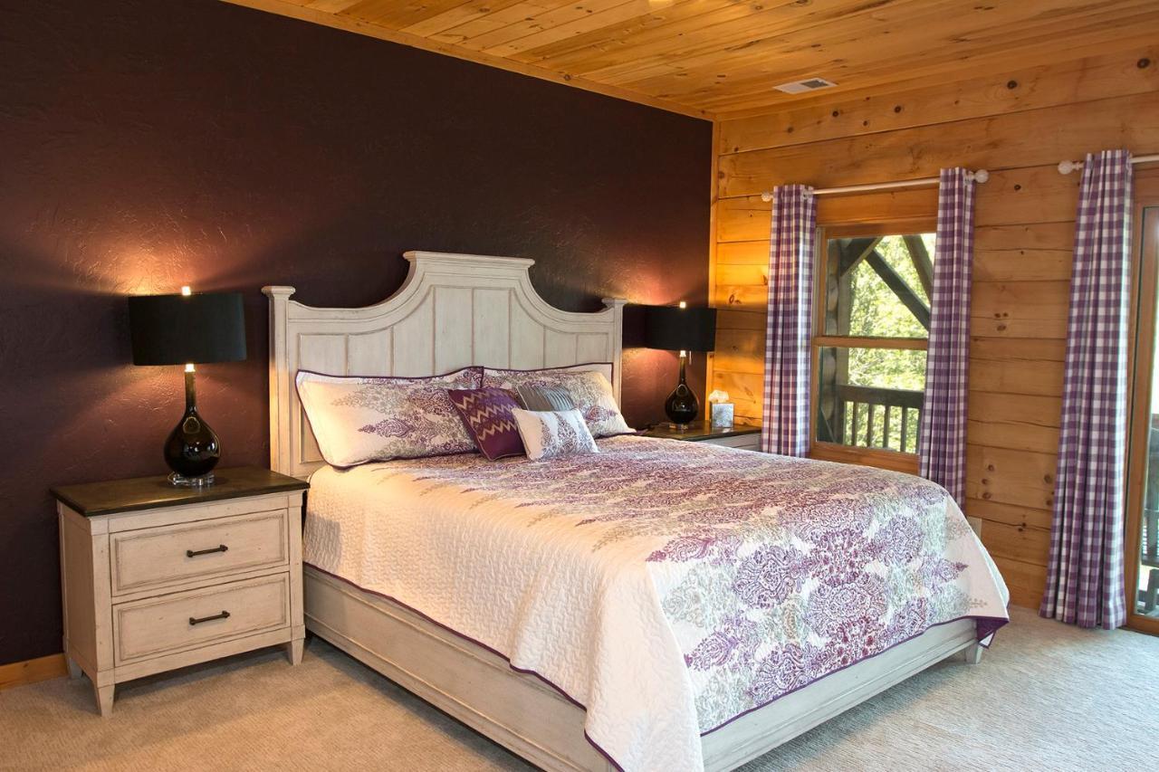 Lazy Bear Lodge Valle Crucis Exterior photo