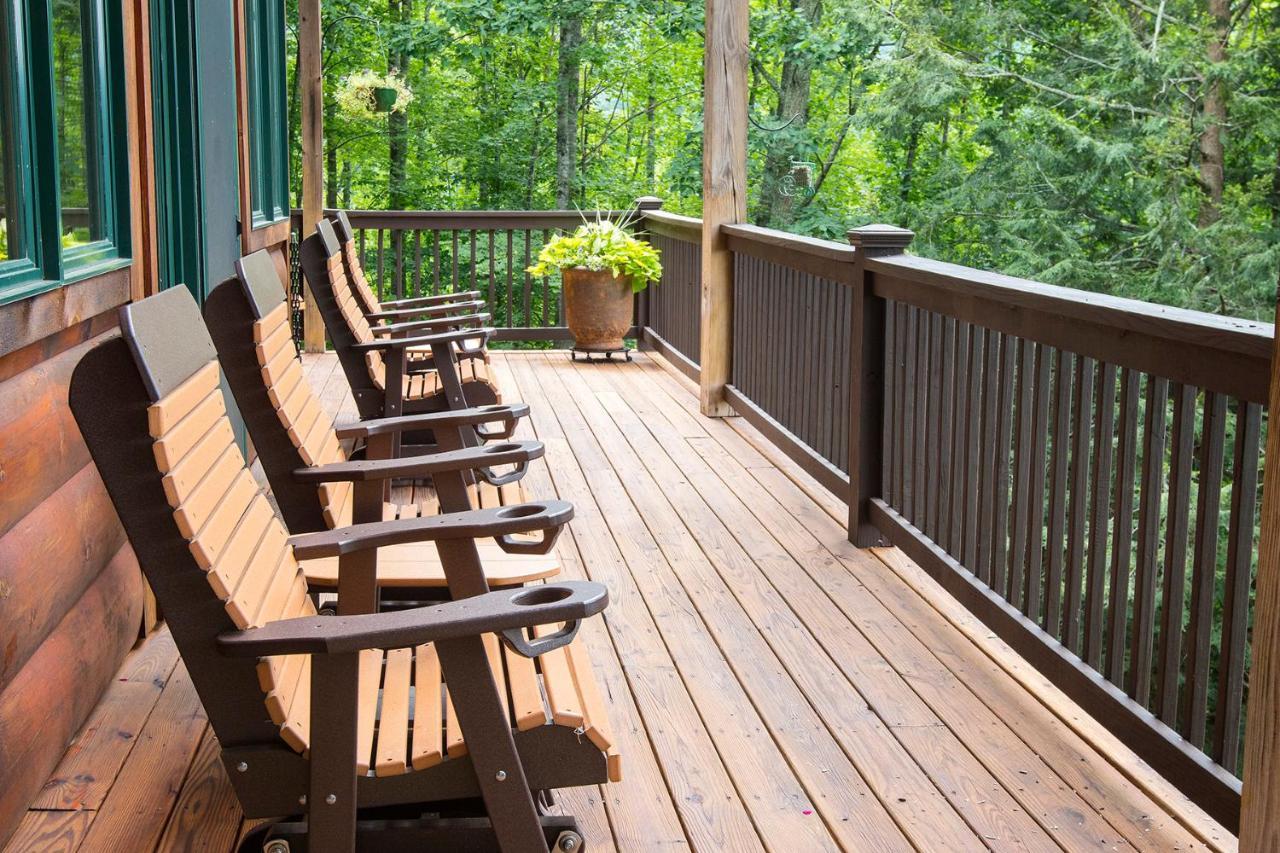 Lazy Bear Lodge Valle Crucis Exterior photo